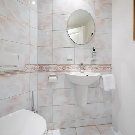 Luxus Familiendomizil Mit Matterhornsicht By Inspiring Places 아파트 *